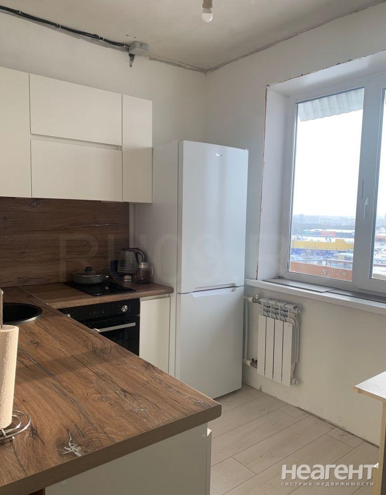 Продается 1-комнатная квартира, 35 м²