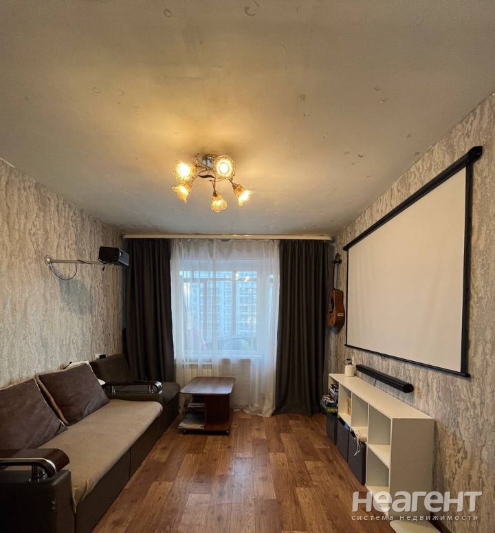 Продается 1-комнатная квартира, 35,6 м²