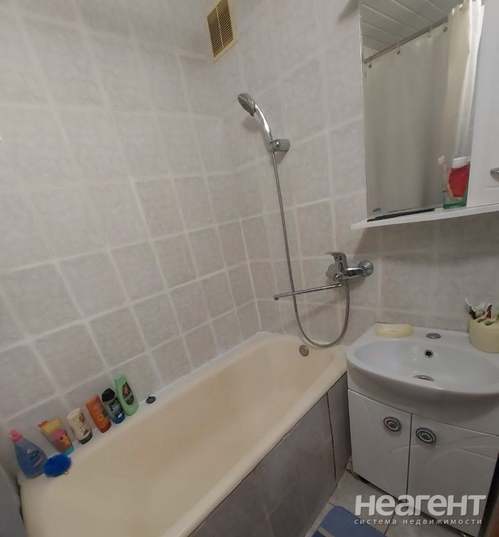 Продается 2-х комнатная квартира, 67,4 м²