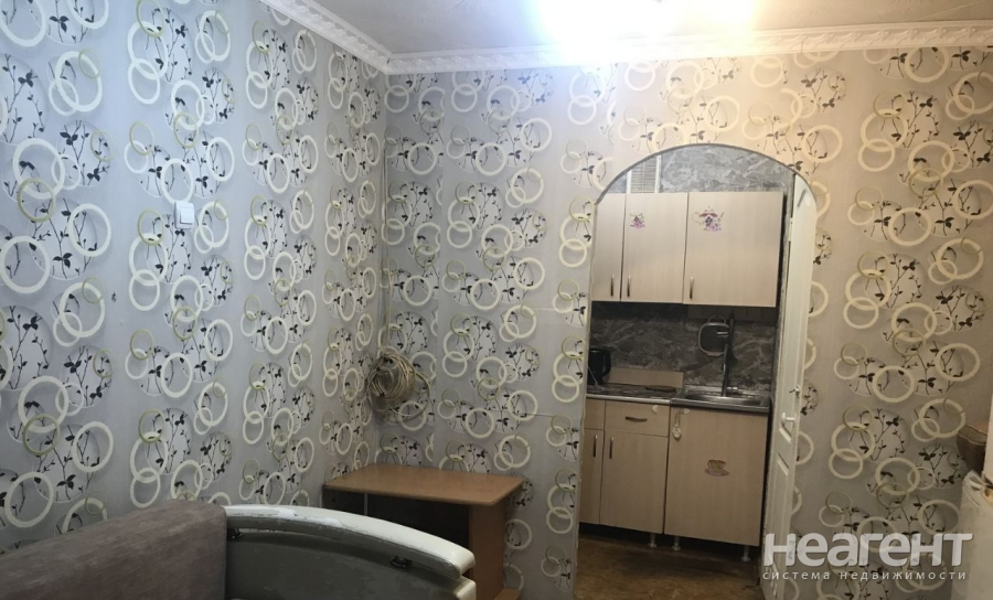 Продается 1-комнатная квартира, 18 м²