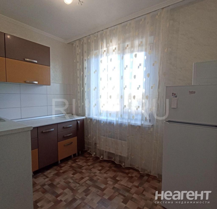 Продается 1-комнатная квартира, 37 м²