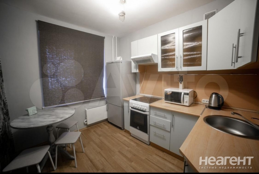 Сдается 1-комнатная квартира, 40 м²