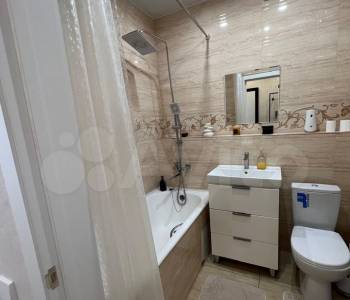 Продается 1-комнатная квартира, 45 м²