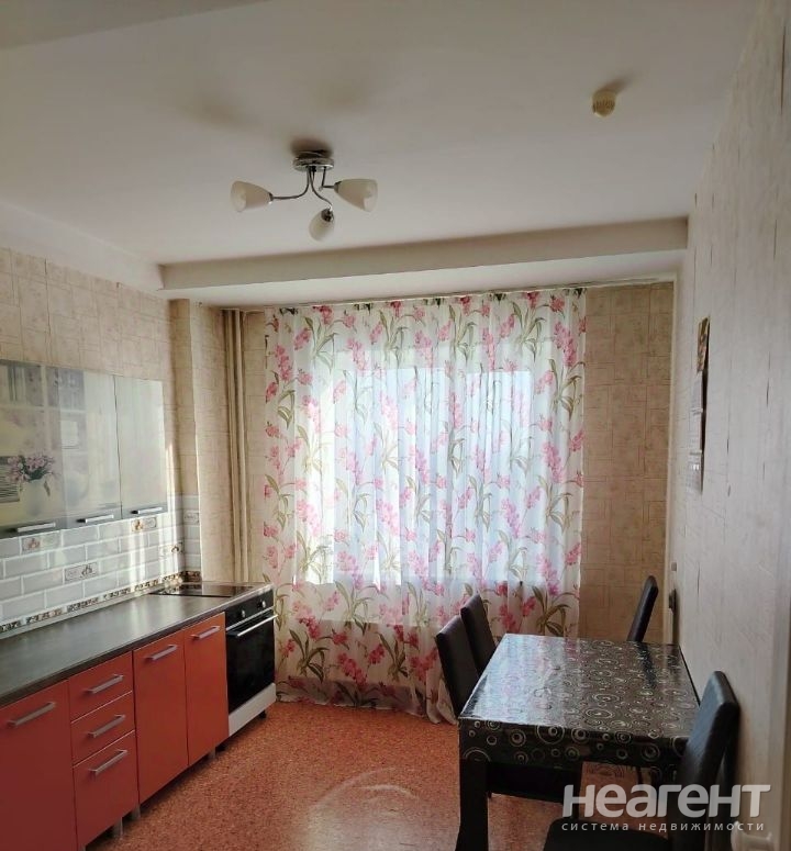 Сдается 2-х комнатная квартира, 55 м²