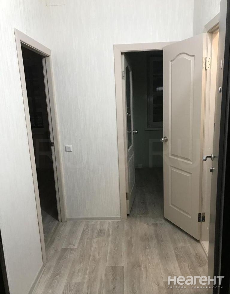 Продается 1-комнатная квартира, 30 м²