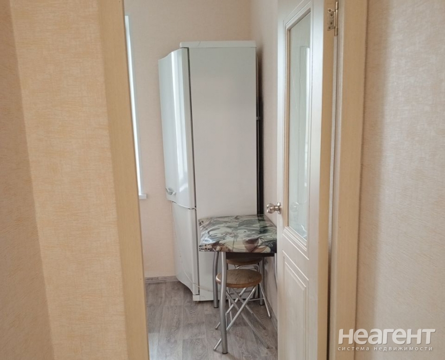 Сдается 1-комнатная квартира, 35 м²