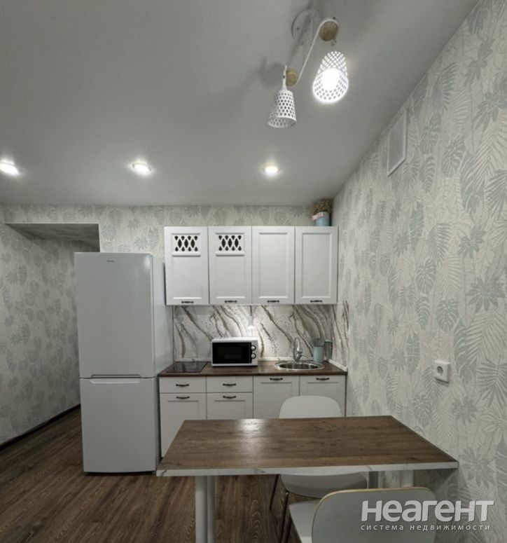 Сдается 1-комнатная квартира, 28,3 м²