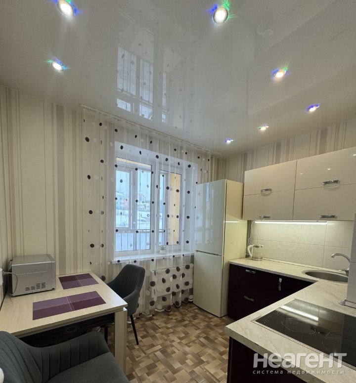 Сдается 1-комнатная квартира, 37 м²