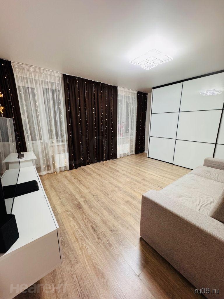 Продается 2-х комнатная квартира, 54 м²