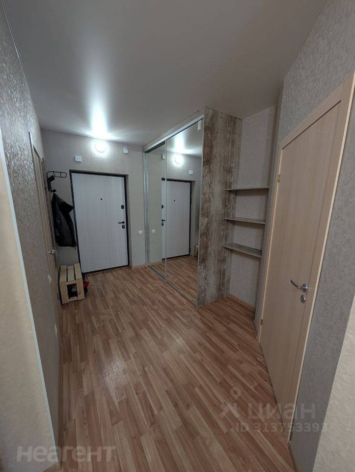 Сдается 1-комнатная квартира, 43 м²