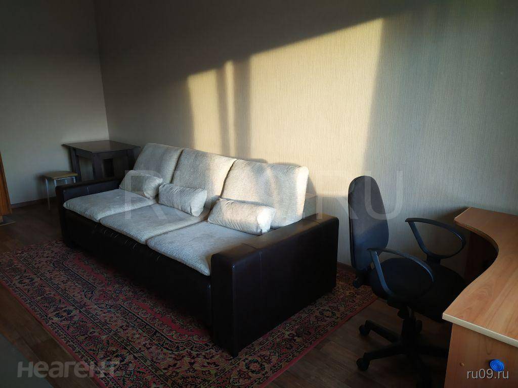 Сдается 1-комнатная квартира, 38 м²