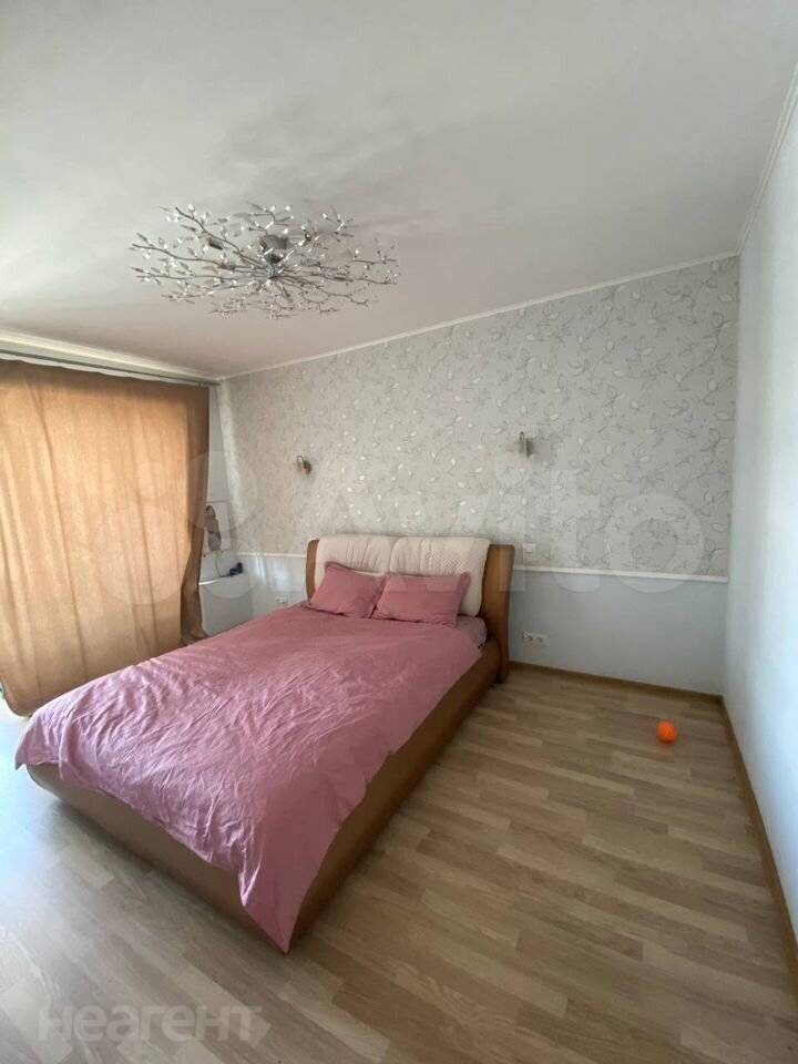 Продается 3-х комнатная квартира, 120 м²