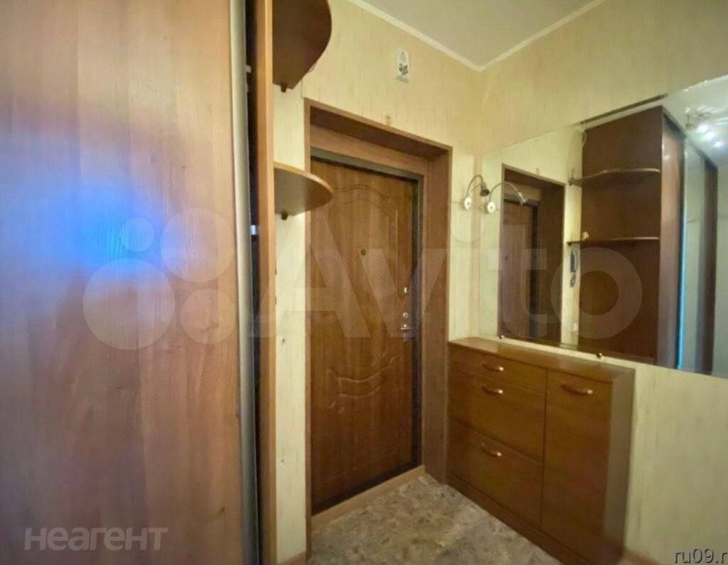 Продается 1-комнатная квартира, 43 м²