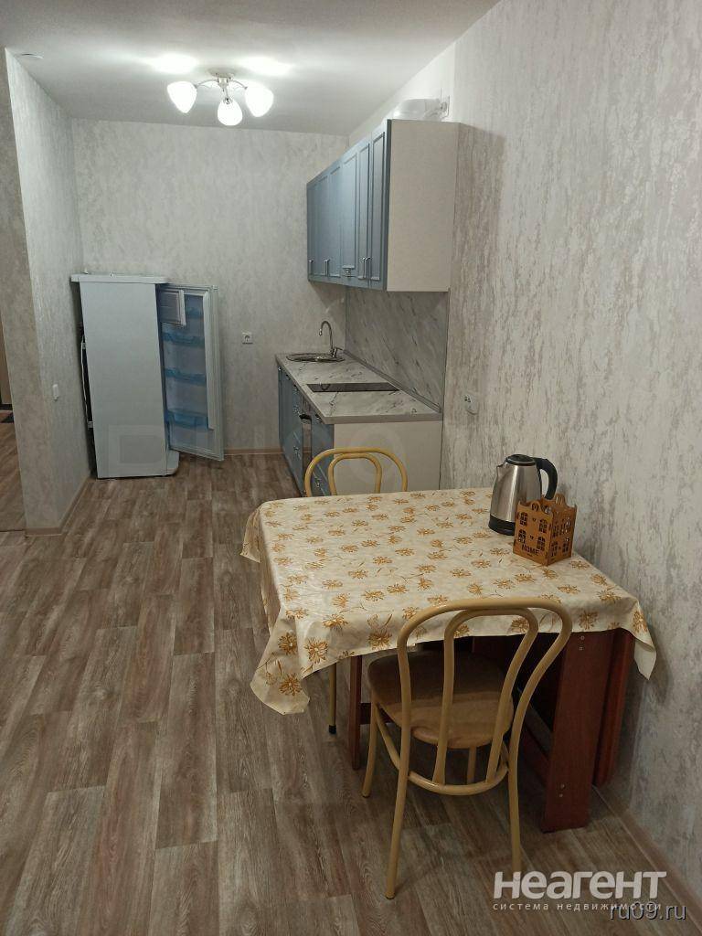 Сдаю 2-х комн. квартиру, ул. Аркадия Иванова, собственник