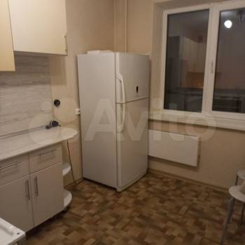 Сдается 1-комнатная квартира, 49 м²