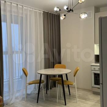 Сдается 1-комнатная квартира, 40 м²