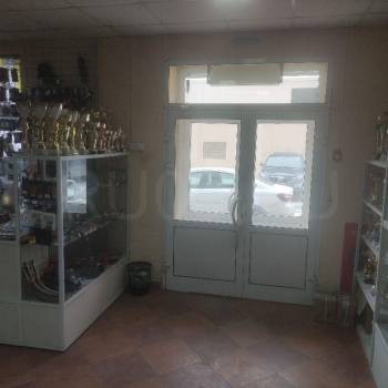 Сдается Нежилое помещение, 180 м²