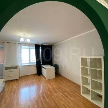 Сдается 1-комнатная квартира, 42 м²