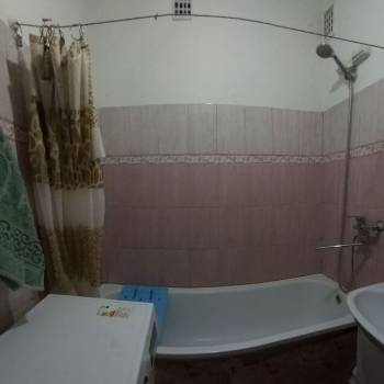 Продается Многокомнатная квартира, 79,7 м²