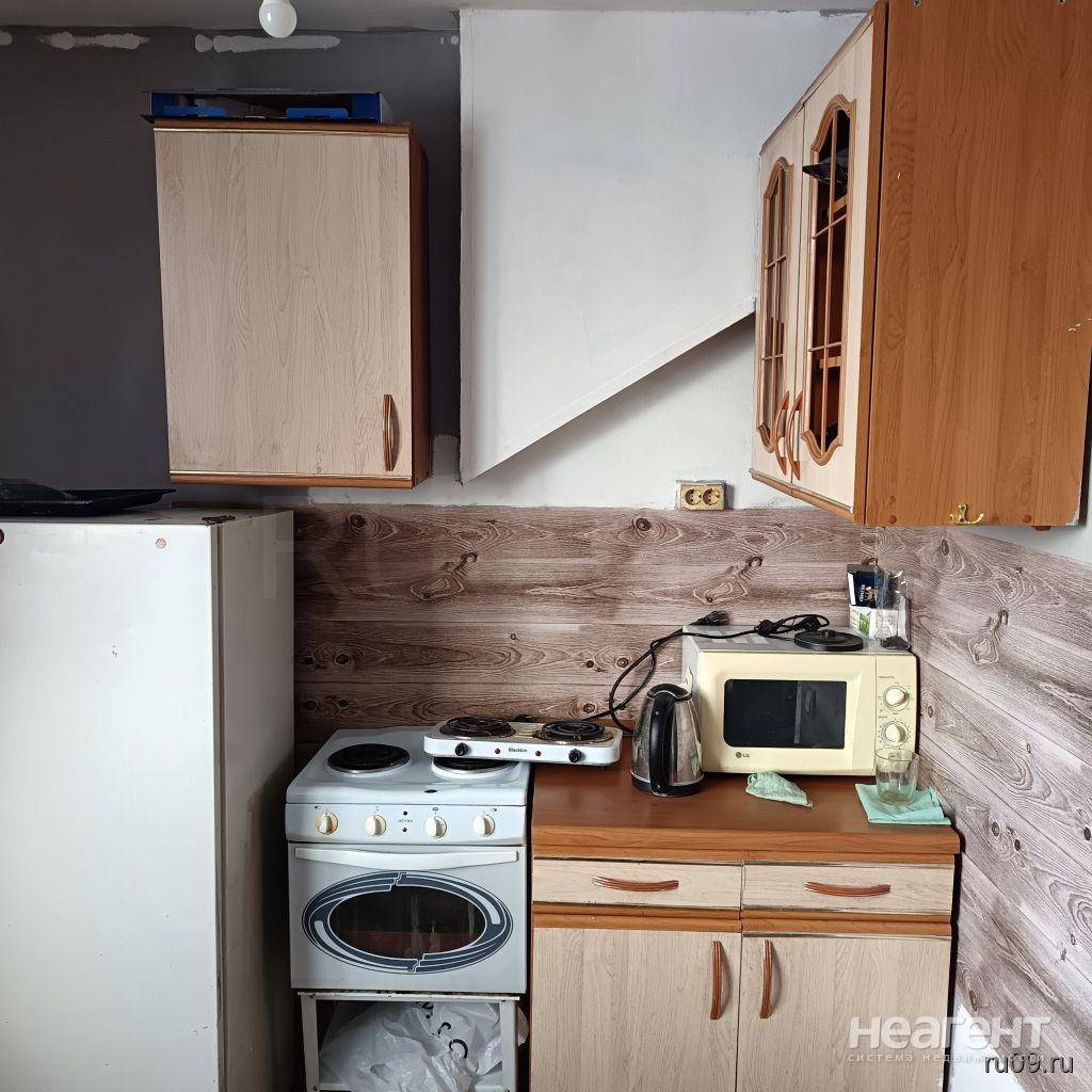 Сдам гостинку, Изумрудный город, ул. Красного Пожарника