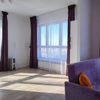 Сдается 1-комнатная квартира, 50 м²