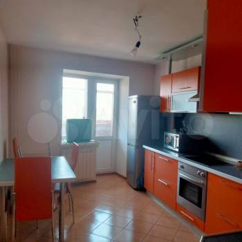 Продается 1-комнатная квартира, 48 м²