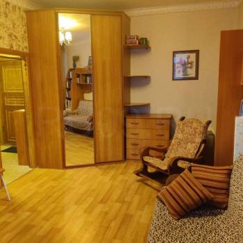 Сдается 1-комнатная квартира, 38 м²