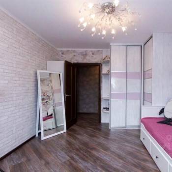 Продается Многокомнатная квартира, 121 м²