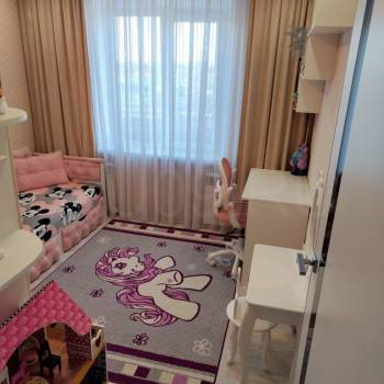 Продается 3-х комнатная квартира, 10 м²