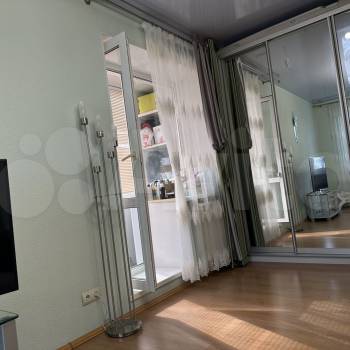 Продается Многокомнатная квартира, 70,7 м²