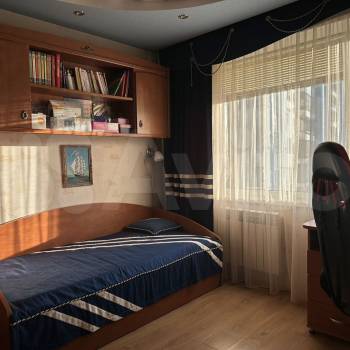 Продается Многокомнатная квартира, 70,7 м²