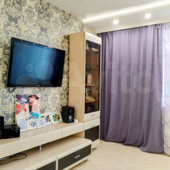 Продается Многокомнатная квартира, 75,6 м²