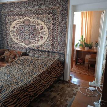 Продается 3-х комнатная квартира, 48 м²