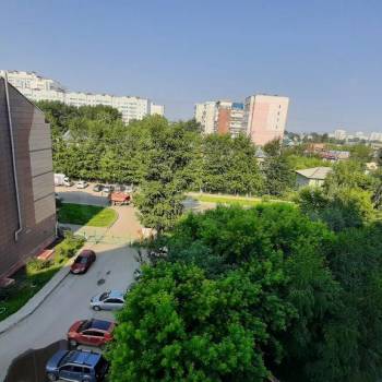 Продается 1-комнатная квартира, 42 м²