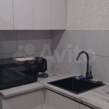 Продается 1-комнатная квартира, 45 м²