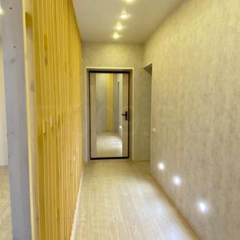 Продается 1-комнатная квартира, 35 м²