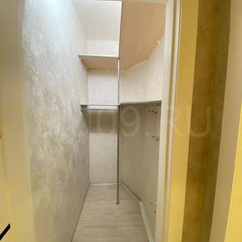 Продается 1-комнатная квартира, 35 м²