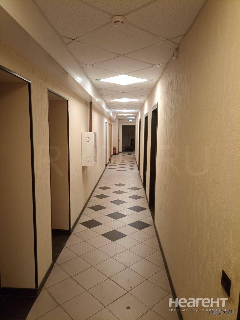 Сдам помещение, цокольный этаж, проспект Комсомольский