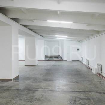 Сдается Нежилое помещение, 555 м²