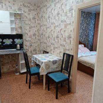 Сдается 2-х комнатная квартира, 42 м²