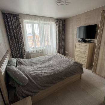 Продается Многокомнатная квартира, 93,3 м²