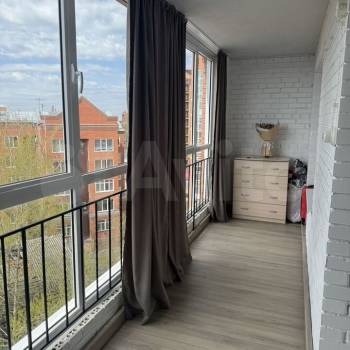 Продается Многокомнатная квартира, 93,3 м²