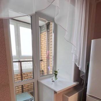 Продается 1-комнатная квартира, 53 м²