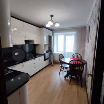 Продается 1-комнатная квартира, 42,8 м²