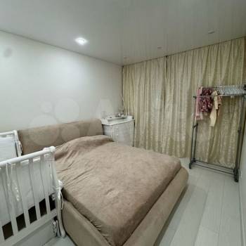 Продается Многокомнатная квартира, 84 м²
