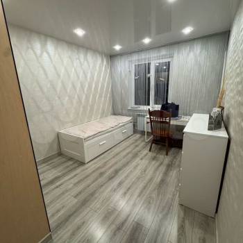Продается Многокомнатная квартира, 84 м²