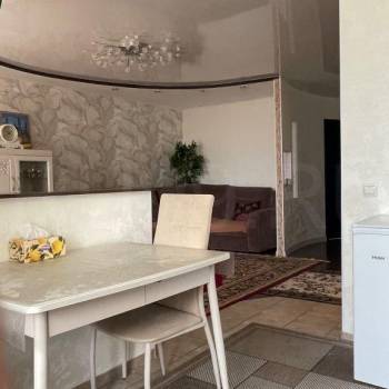 Продается 3-х комнатная квартира, 63 м²