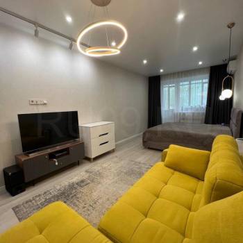 Продается 1-комнатная квартира, 48 м²