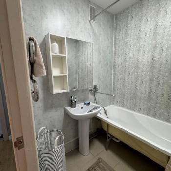 Сдается 2-х комнатная квартира, 64 м²