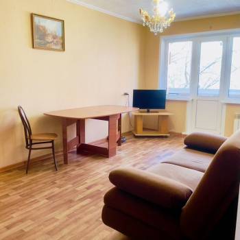 Продается 3-х комнатная квартира, 58 м²